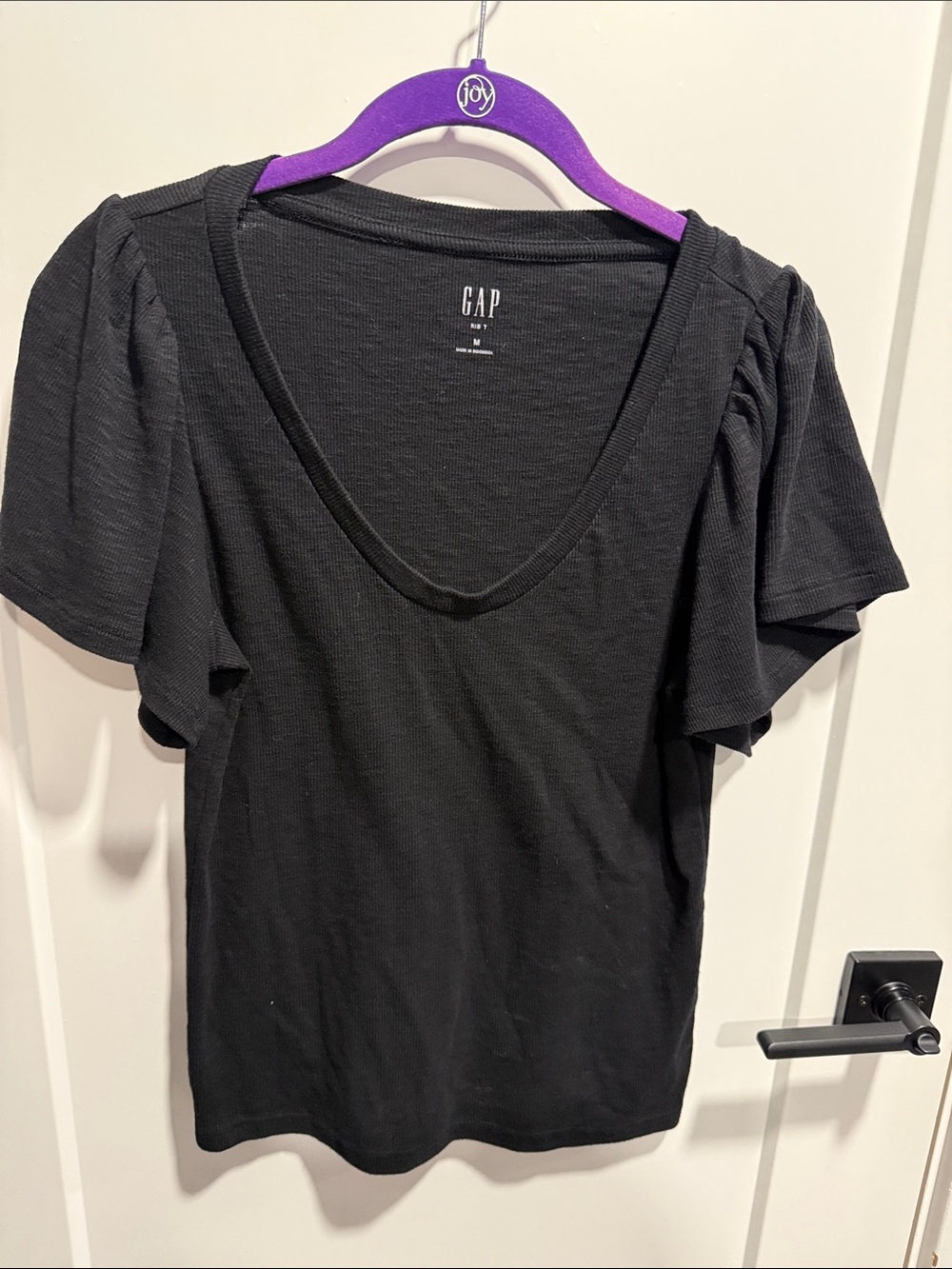 GAP Black Scoop Ribbed Neck Flutter Sleeve Tee
